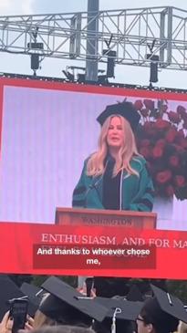 Jennifer Coolidge gives hilarious speech to university graduates