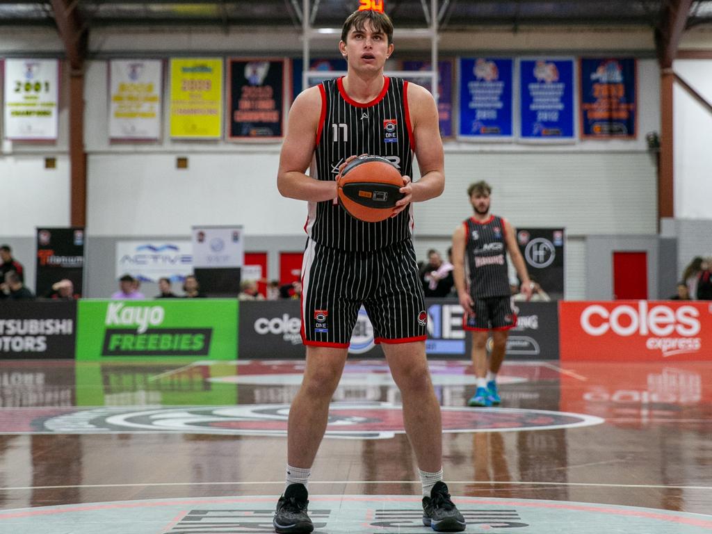 Judah Kami of the Illawarra Hawks. Picture: Daniel Bennett. NBL1 East