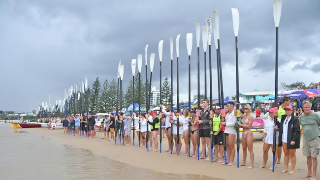 Minute silence and oars raised at Aussies 2024. Picture: SLSA.