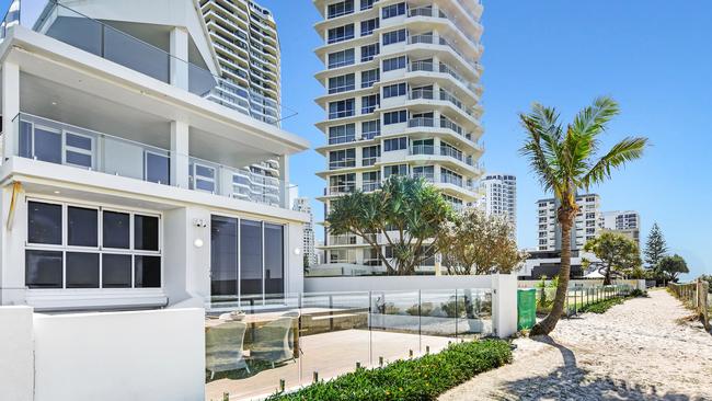 3537 Main Beach Pde, Main Beach