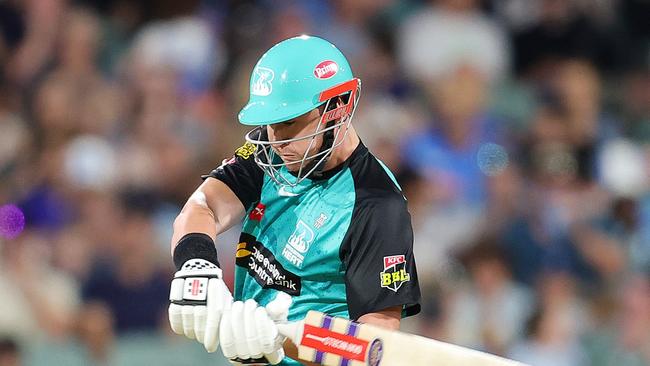 ADELAIDE, AUSTRALIA - JANUARY 11: Matthew Renshaw of the Heat during the BBL match between Adelaide Strikers and Brisbane Heat at Adelaide Oval, on January 11, 2025, in Adelaide, Australia. (Photo by Sarah Reed/Getty Images)