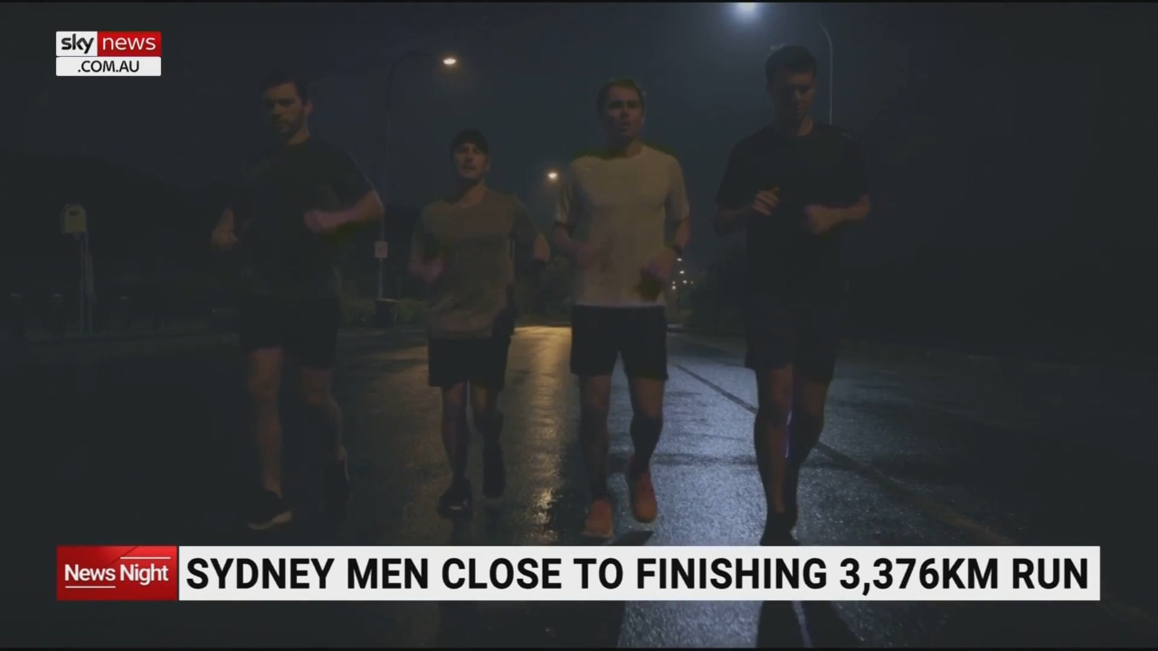 MEN RUNNING SYDNEY