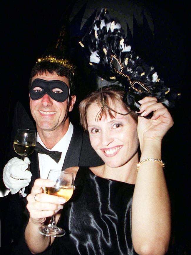 /Brisbane /HILTON /New /Year's /Eve 31 Dec 2001 : ANDREW AND KYLEIGH MURPHY.