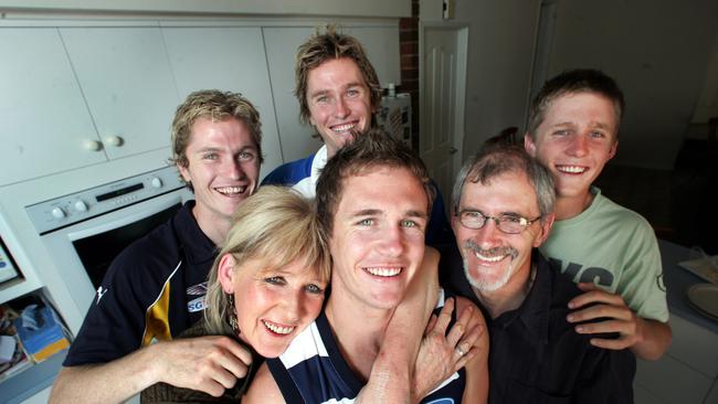 Joel Selwood with brother Adam, mum Maree, brother Troy, dad Bryce and brother Scott after being drafted to the Cats.