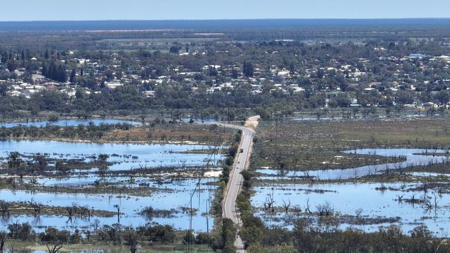 The speed limit on Bookpurnong Road has been reduced to 60km/h between Berri and Kemp Road, as water levels move closer to the road. Picture: SA Infrastructure and Transport