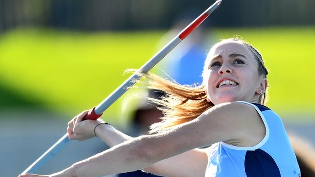 Charlotte Withers (NSW) competes in the Girls U14 Javelin.