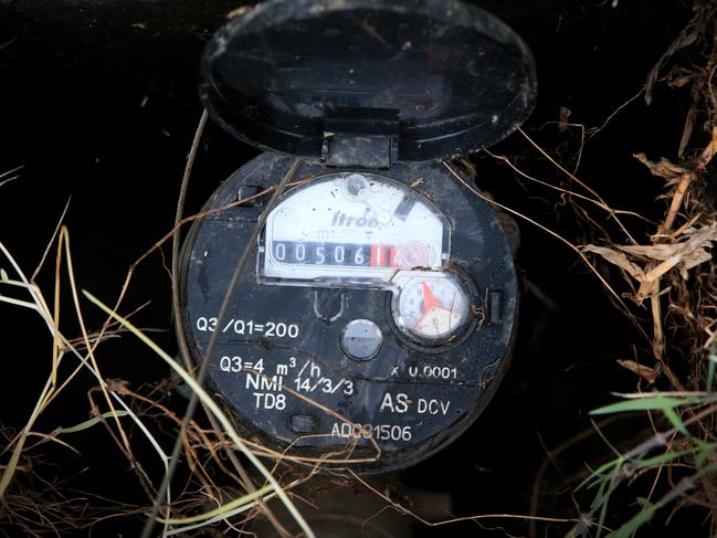 5000 volunteers needed for council’s smart water meter rollout