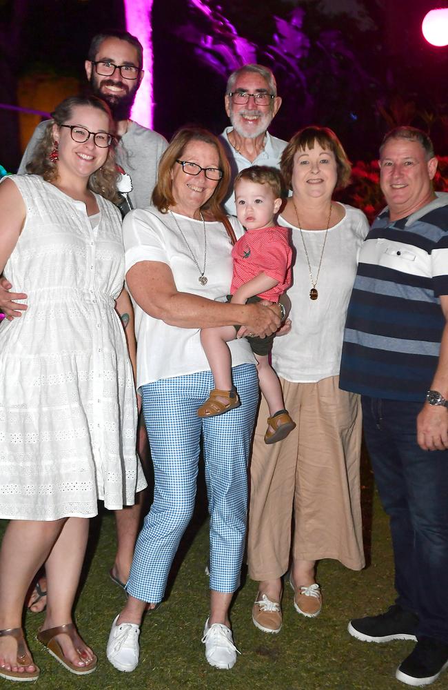 Sue & Barry Linde, Emma, John, Noah, Kim & Steve McLaughlin.