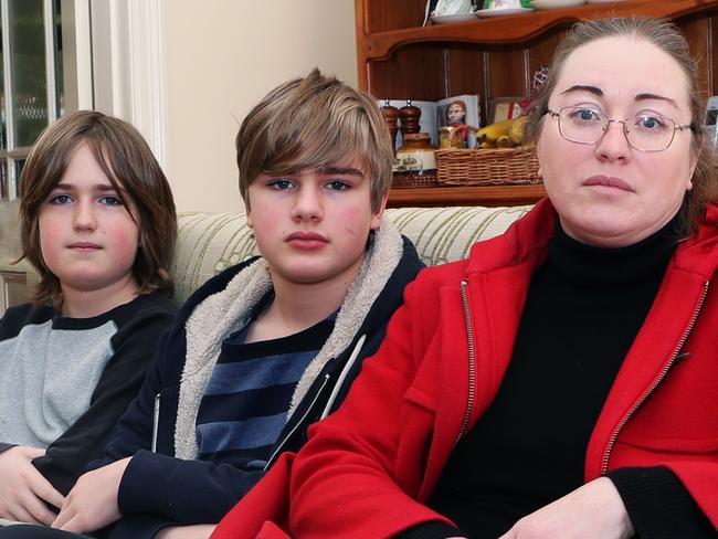 MELBOURNE, AUSTRALIA - NewsWire Photos AUGUST 21, 2020: Tanya Pittard and her sons William 13 and Callum 10 are living next to a 24hr construction project as part of a citywide construction blitz. Picture: NCA NewsWire / David Crosling