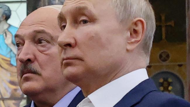 Russia's President Vladimir Putin (R) and Belarus' President Alexander Lukashenko (L) have threatened neighbouring Poland. Picture: Alexandr Demyanchuk/Sputnik/AFP