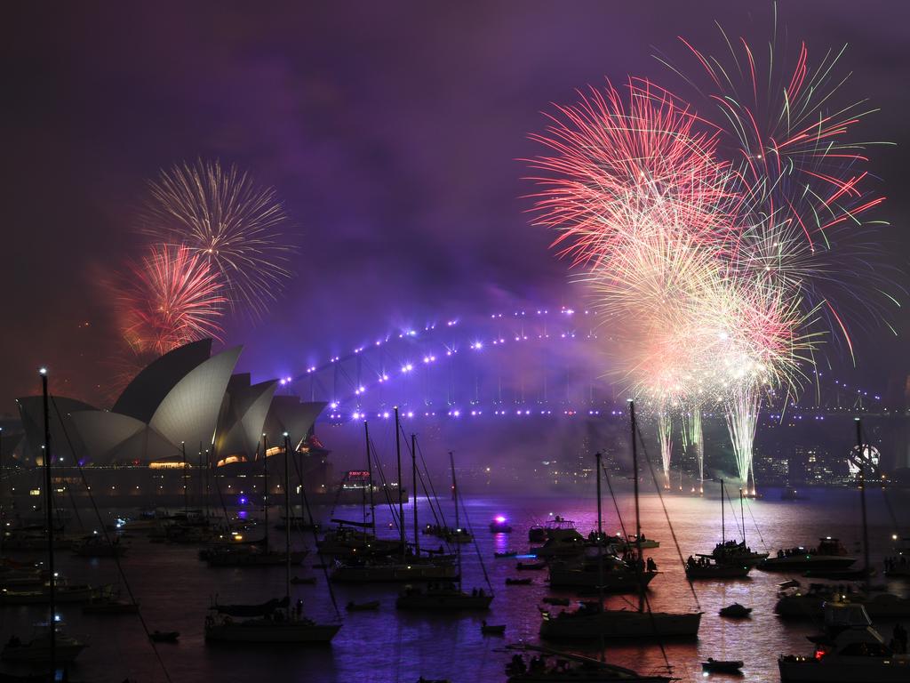 Sydney’s stunning NYE fireworks spectacle | news.com.au — Australia’s ...