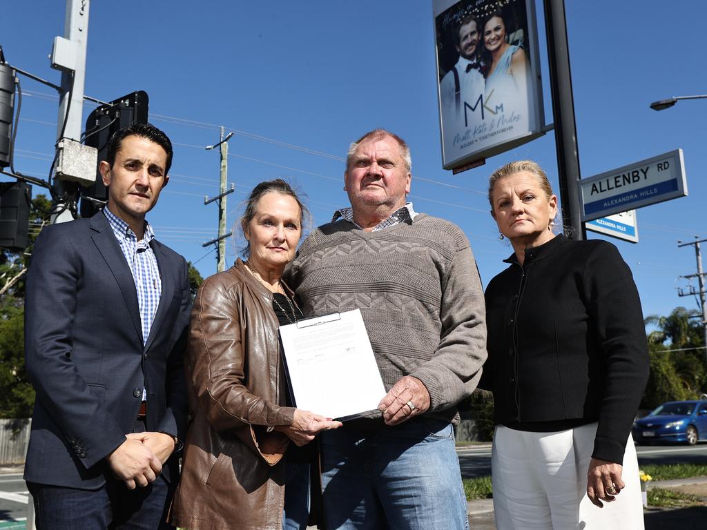 Redlands Mayor Karen Williams (right) with Matt Field’s parents Ann and Russell Field and Opposition Leader David Crisafulli (left)