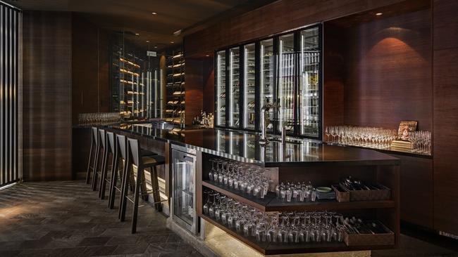 The bar at Momofuku Seiobo.