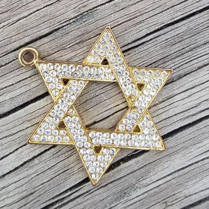 A star-shaped trinket was found at the pool. Picture: SUPPLIED