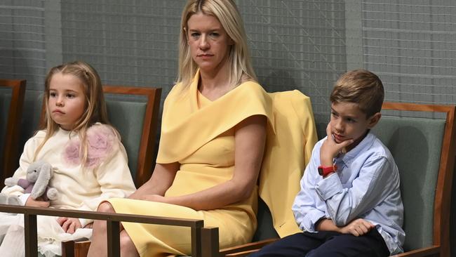 Laura Chalmers and children Annabel and Leo watch the budget speech. Picture: NCA NewsWire / Martin Ollman