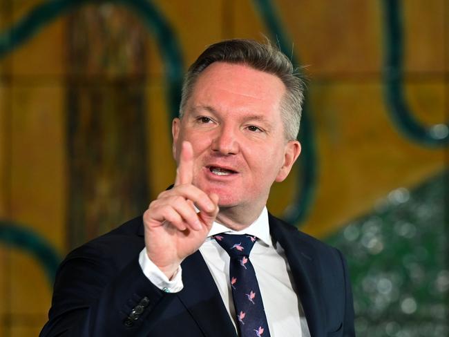 Australian Energy Minister Chris Bowen speaks to the media during a press conference at Parliament House in Canberra, Monday, September 18, 2023. (AAP Image/Lukas Coch) NO ARCHIVING