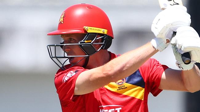 BRISBANE, AUSTRALIA - OCTOBER 25: Nathan McSweeney of South Australia bats during the ODC match between Queensland and South Australia at Allan Border Field, on October 25, 2024, in Brisbane, Australia. (Photo by Chris Hyde/Getty Images)