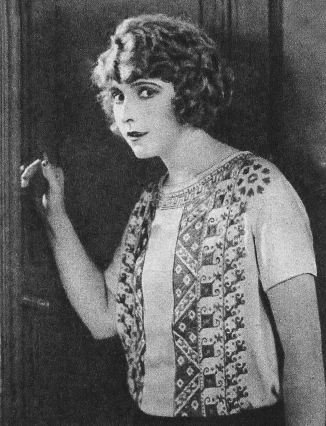 Actor silent film star Pearl White in her last film, Terror, in 1925.