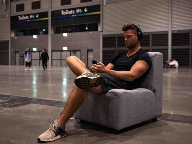 Benjamin Mueller found a way to pass the time after his evacuation. Picture: Flavio Brancaleone