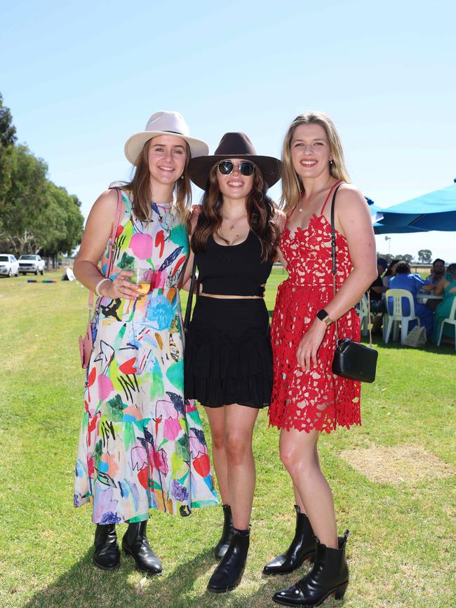 Anna, Olivia and Catherine attend the 2024 Echuca Cup races Picture: Brendan Beckett