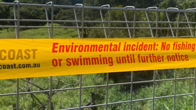 Sewer spill in the northern Gold Coast at the Albert River. Signage put up by the Gold Coast City Council.