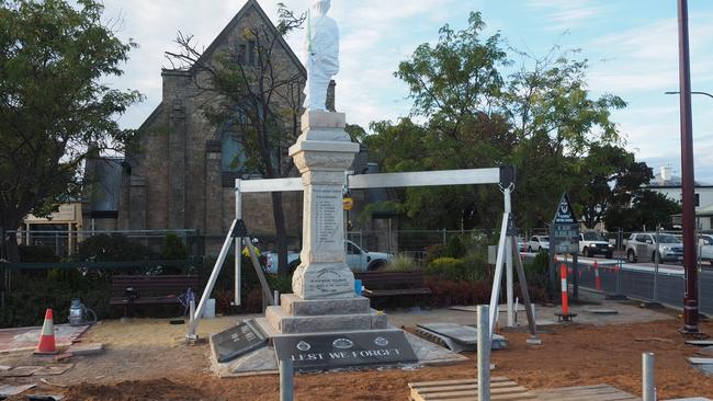 Blackwood Memorial Soldier Statue restored by Artlab Australia in plastic before being unveiled on April 18.