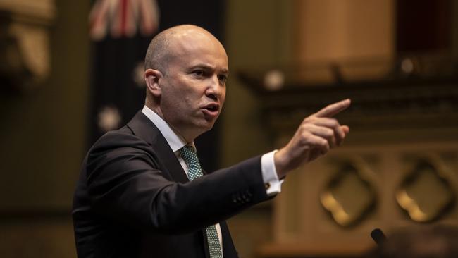 NEWS: Treasurer Matt Kean speaks during Question Time at State Parliament House. Photo: Wolter Peeters. POOL IMAGES