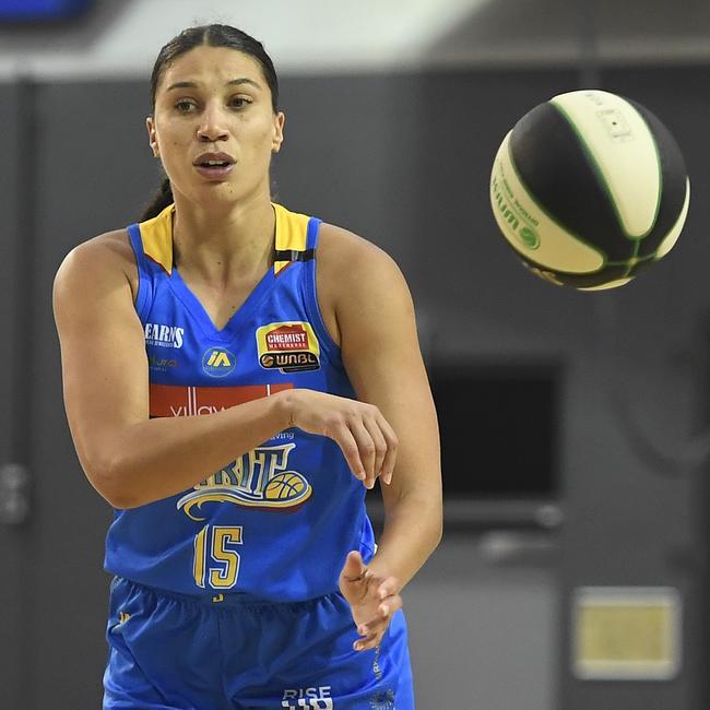 Logan Thunder and Bendigo Spirit forward Chevannah Paalvast. (Photo by Ian Hitchcock/Getty Images)