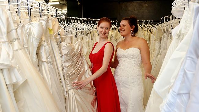 Wedding dress hot sale factory outlet