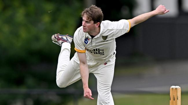 Lachlan Fitzpatrick in action for Balwyn. Picture: Andy Brownbill