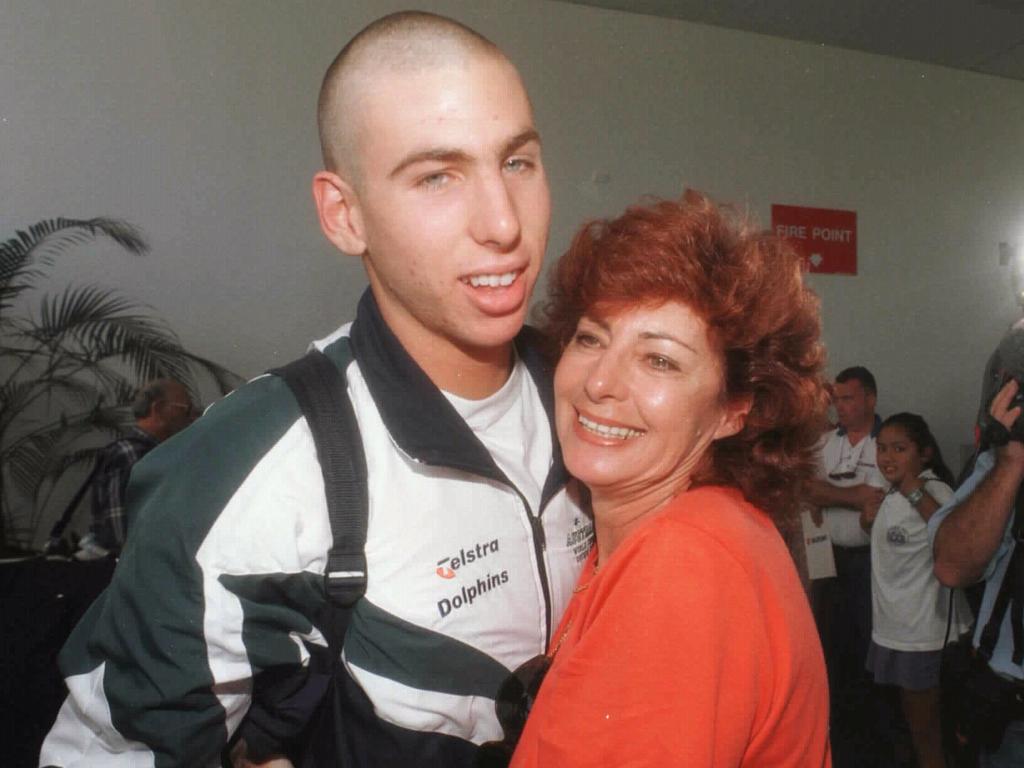 Grant Hackett with his mother Margaret in 1997.