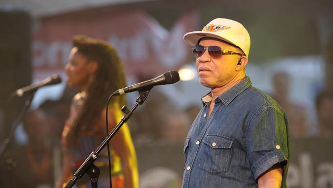 Salif Keitaon stage. Picture: Tony Lewis