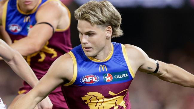 BRISBANE, AUSTRALIA - JUNE 28: Will Ashcroft of the Lions in action during the 2024 AFL Round 16 match between the Brisbane Lions and the Melbourne Demons at The Gabba on June 28, 2024 in Brisbane, Australia. (Photo by Russell Freeman/AFL Photos via Getty Images)