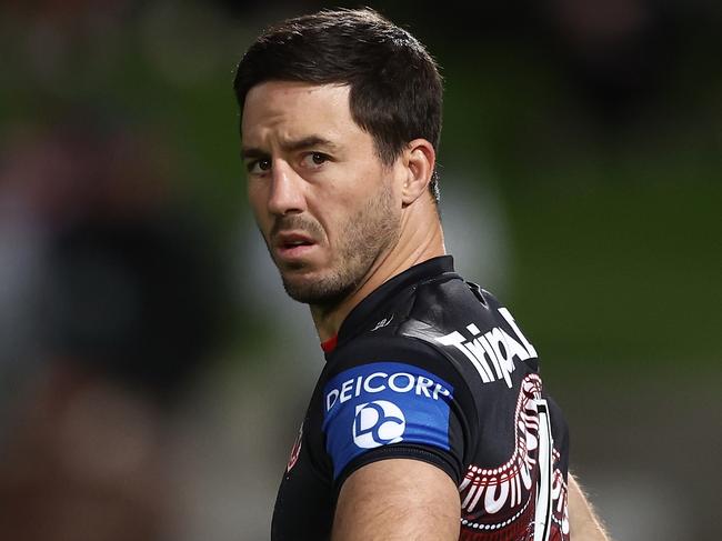 SYDNEY, AUSTRALIA - MAY 19:  Ben Hunt of the Dragons warms up during the round 12 NRL match between St George Illawarra Dragons and Sydney Roosters at Netstrata Jubilee Stadium on May 19, 2023 in Sydney, Australia. (Photo by Matt King/Getty Images)