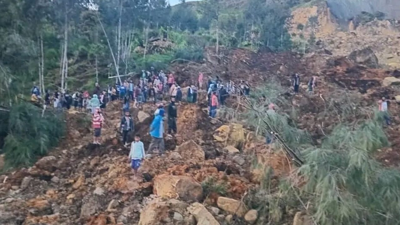 Massive landslide hits Papua New Guinea village, many feared dead | The ...