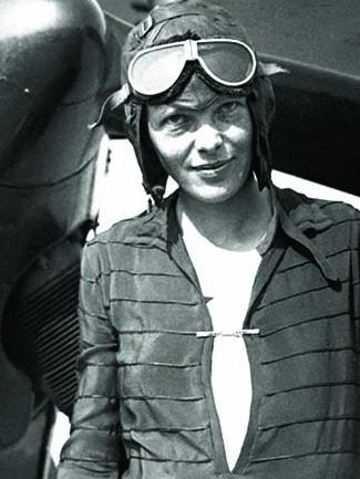 Amelia Earhart in front of her airplane. Photo: Getty Images