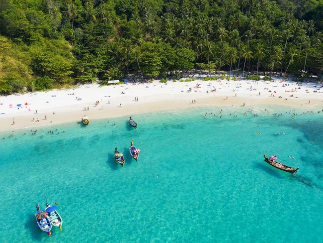 Australian tourists have been warned about “strong waves” and sea conditions in Thailand after the body of an Australian man was found floating in waters off Freedom Beach - a popular swimming spot in Phuket.