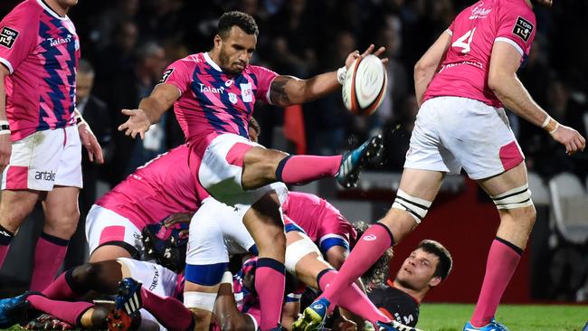 Stade Francais' Australian scrumhalf Will Genia is toying with the idea of returning home.