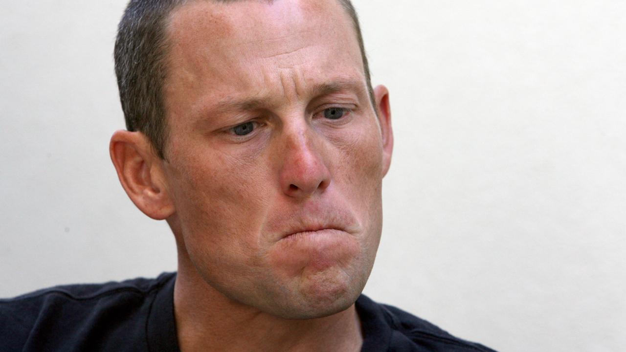 Retired cyclist Lance Armstrong, a seven-time Tour de France winner on comeback trail, relaxes at a villa he has rented in Adelaide ahead of competing in the Tour Down Under race next week.