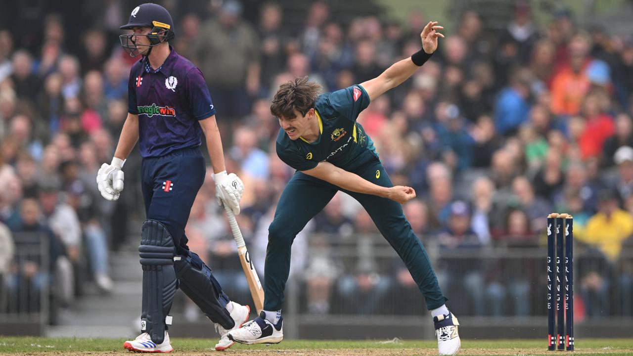 Australian bowler Sean Abbott. Photo by Stu Forster/Getty Images