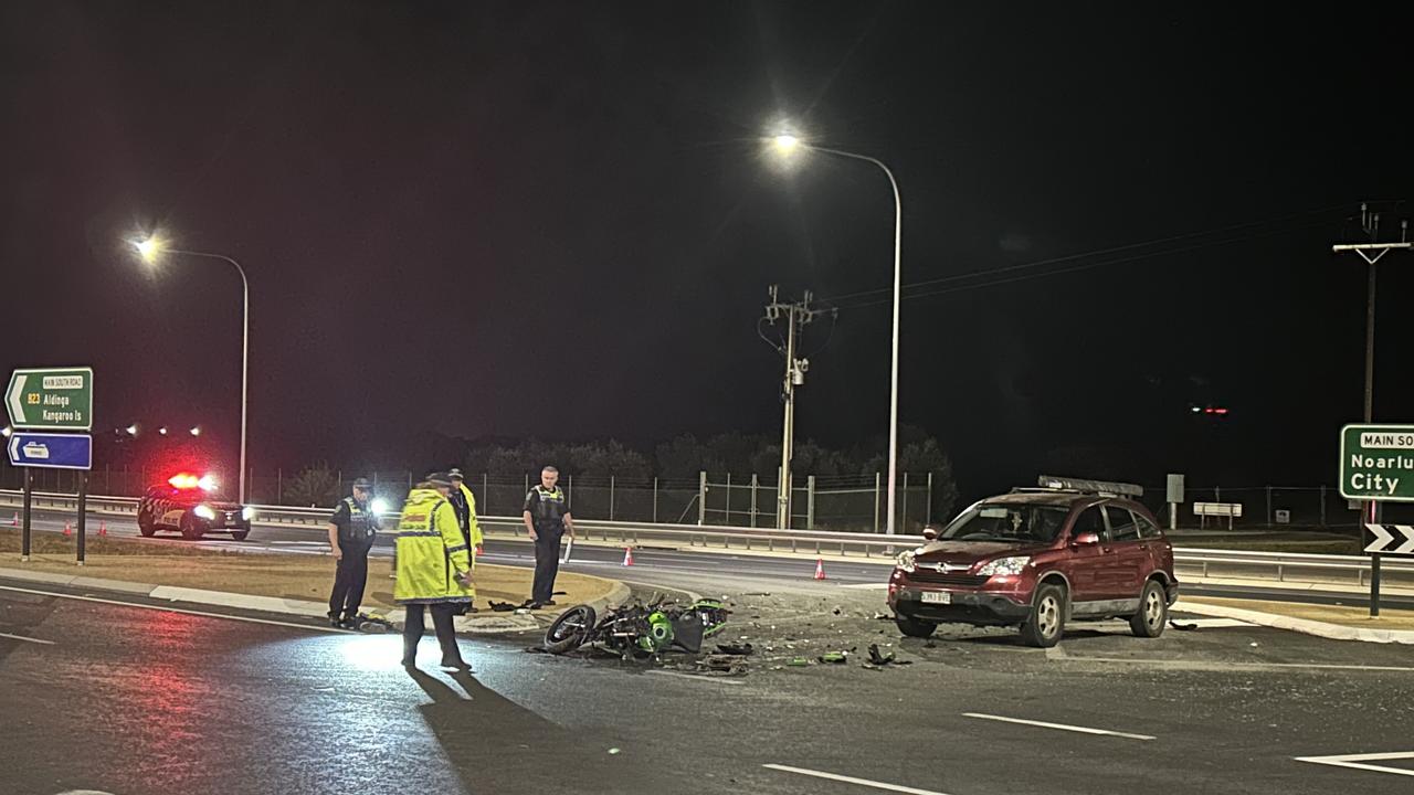 Major Crash officers at the scene. picture: Natalie Vikhrov