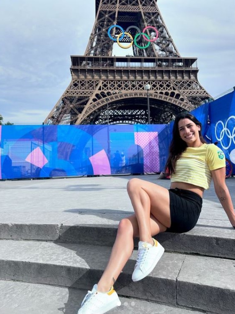 The Brazilian did not last long in Paris. Picture: Instagram/@_anavieeiraa