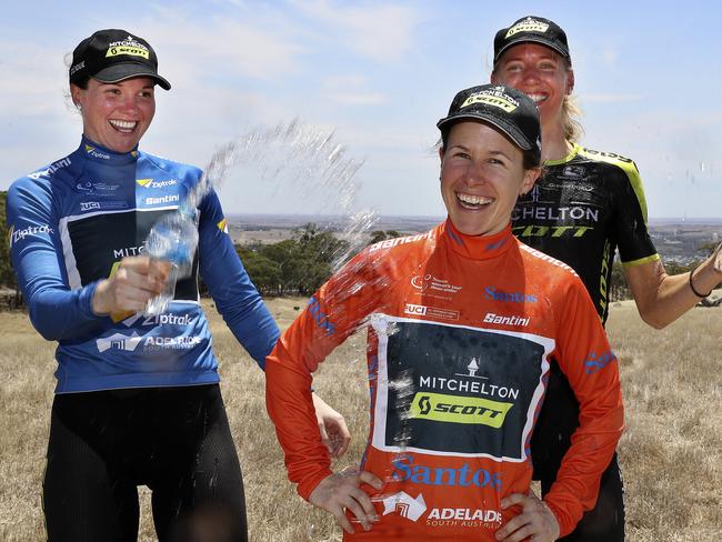 CYCLING - Womens Tour Down Under - Stage 2 - Nuriootpa to Menglers Hill. Amanda Spratt in the ochre Jersey with team mates Saray Roy (Left)  and Lucy Kennedy. Picture SARAH REED