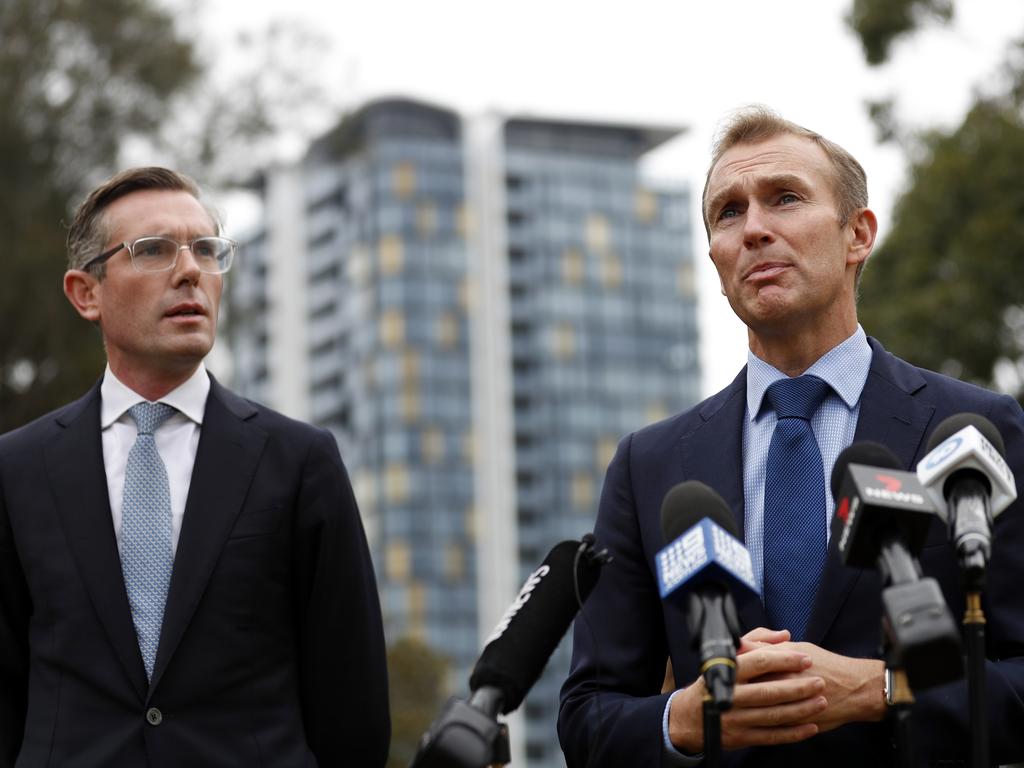 Rob Stokes said the pilot program would contribute to NSW’s goal to transition it’s 8000 bus fleet to zero-emissions technology by 2030. Picture: NCA NewsWire / Nikki Short