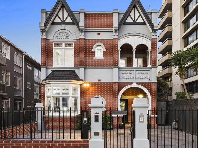 324 Beaconsfield Parade, St Kilda West - for Herald Sun real estate