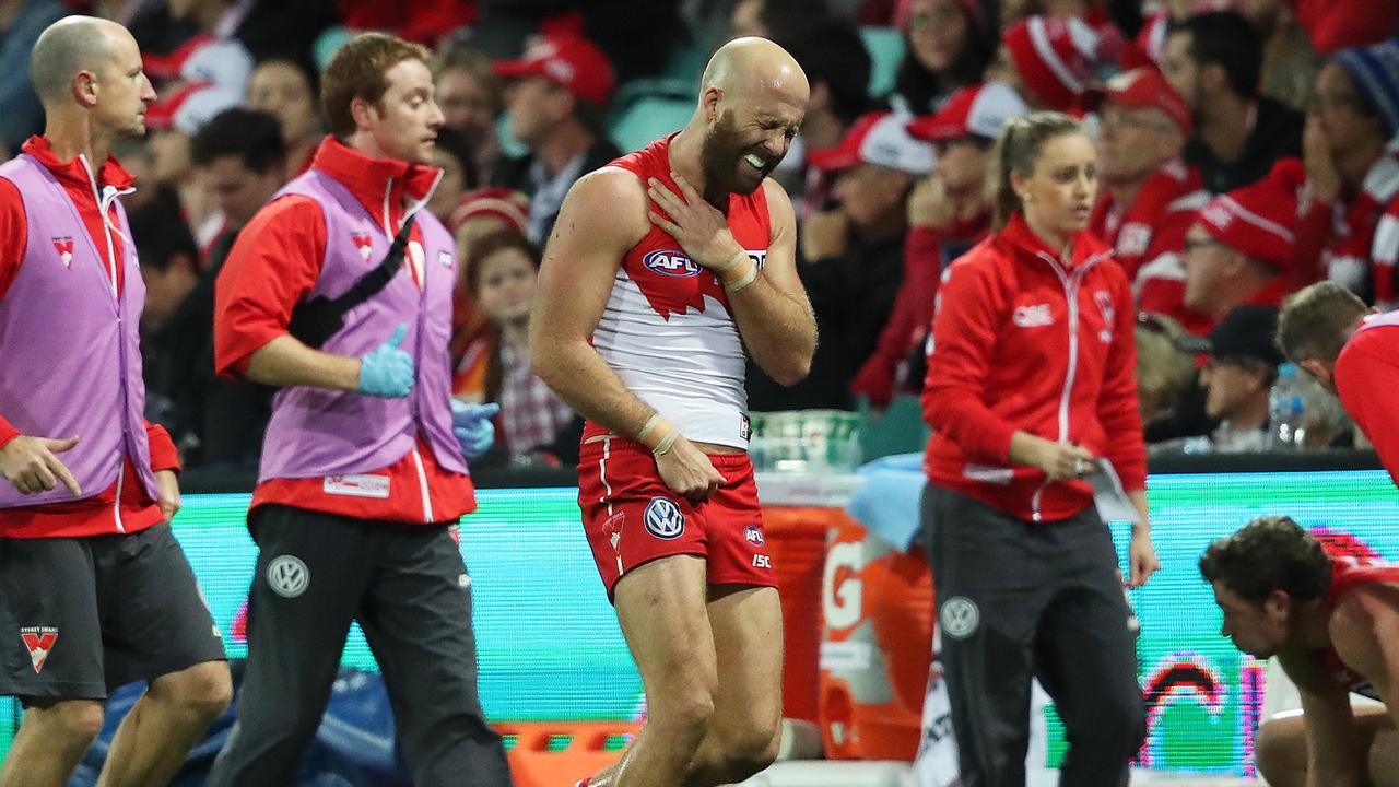 Sydney's Jarrad McVeigh broke his collarbone on Thursday night.