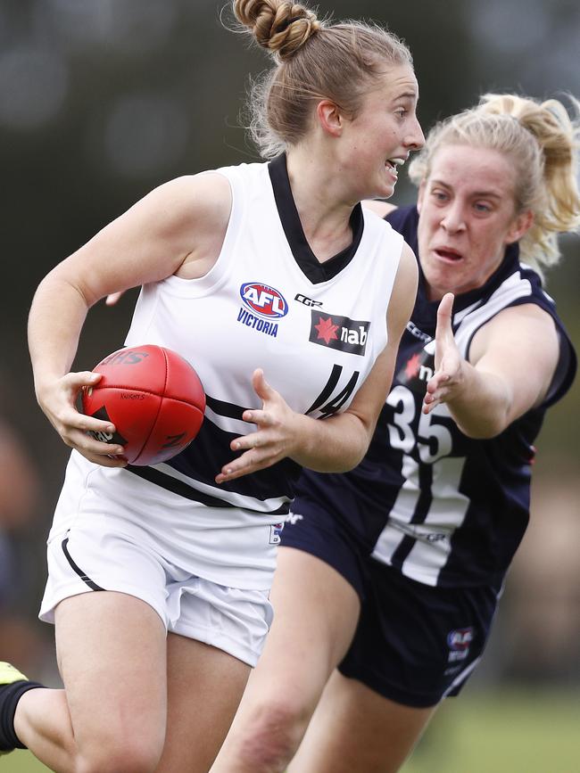 Jess Fitzgerald in action for Northern Knights.