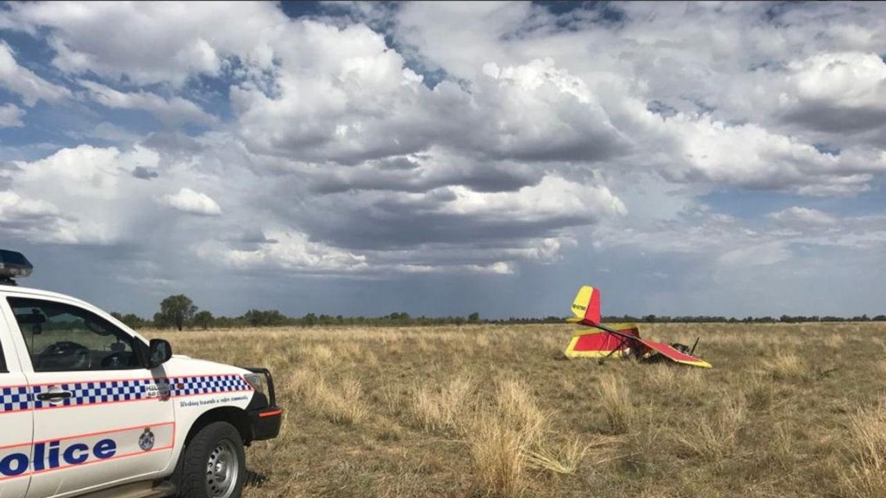 Police at the site of the crash. Photo: ABC Capricornia.