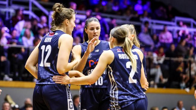 Gemma Potter (middle) said it was easy to have fun playing for Geelong United. Picture: Ian Knight/NBL1 South