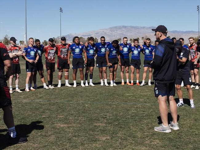 Warriors coach Andrew Webster addresses the team in Las Vegas. Picture: Instagram